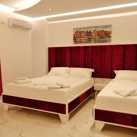 Lumi Hotel Саранде Екстериор снимка