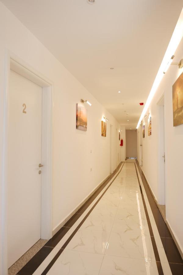 Lumi Hotel Саранде Екстериор снимка