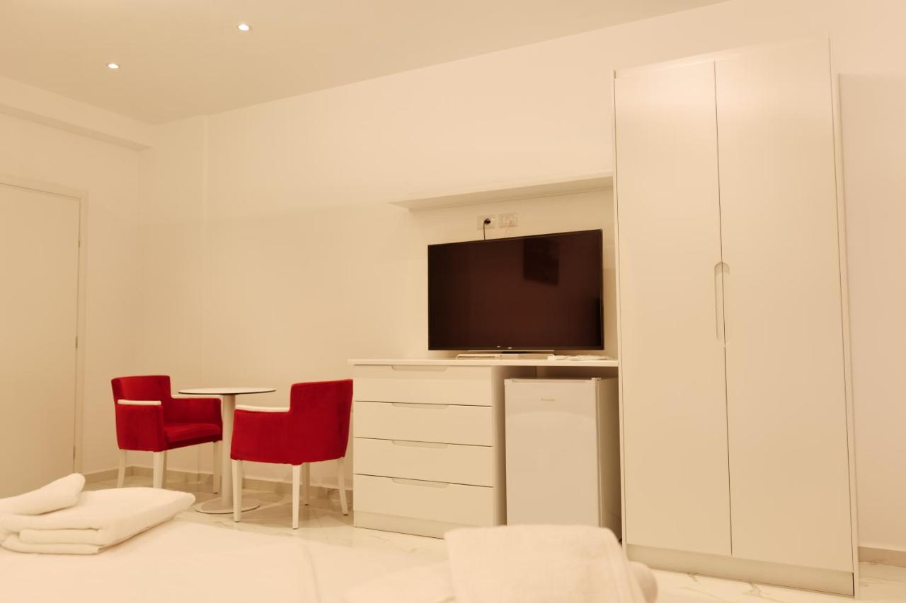 Lumi Hotel Саранде Екстериор снимка
