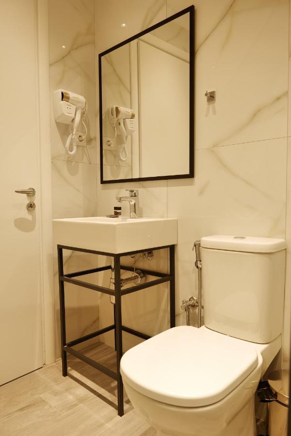 Lumi Hotel Саранде Екстериор снимка