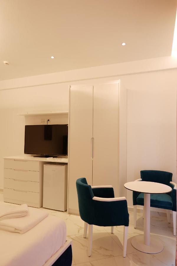 Lumi Hotel Саранде Екстериор снимка